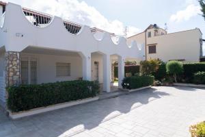 Villa Claudia e Simone - Interni eleganti e servizi di lusso B&B a Marina di Cinisi - Immagine 4